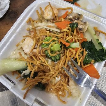 Chef Chen - Pan fried noodle - Chinese Near Me - Montebello, California