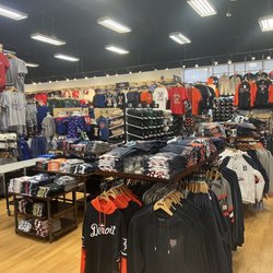 Rally House Livonia - Inventory