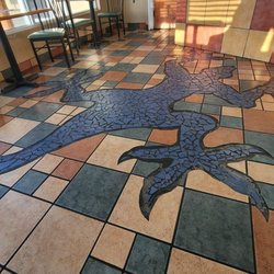 Floor tile gecko