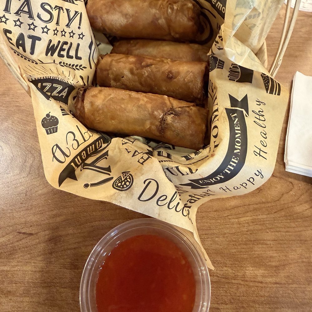 Me’s Kitchen - Egg rolls - Vietnamese Near Me - Sacramento, California