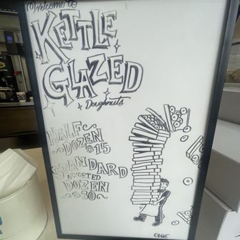 Kettle Glazed Doughnuts - 5.8.26 - Donuts Near Me - Hollywood, California