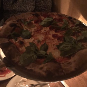 Lucali - Pizza - Pizza Near Me - Brooklyn, New York