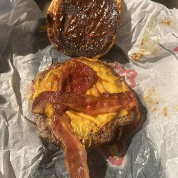 Carl's Jr. - Messy & burnt bun. - Fast Food Near Me - Phoenix, Arizona Carl's Jr. - Messy & burnt bun. - Fast Food Near Me - Phoenix, Arizona