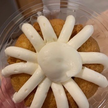 Nothing Bundt Cakes - Lemon Bundt cake - Bakeries Near Me - Cranberry Township, Pennsylvania