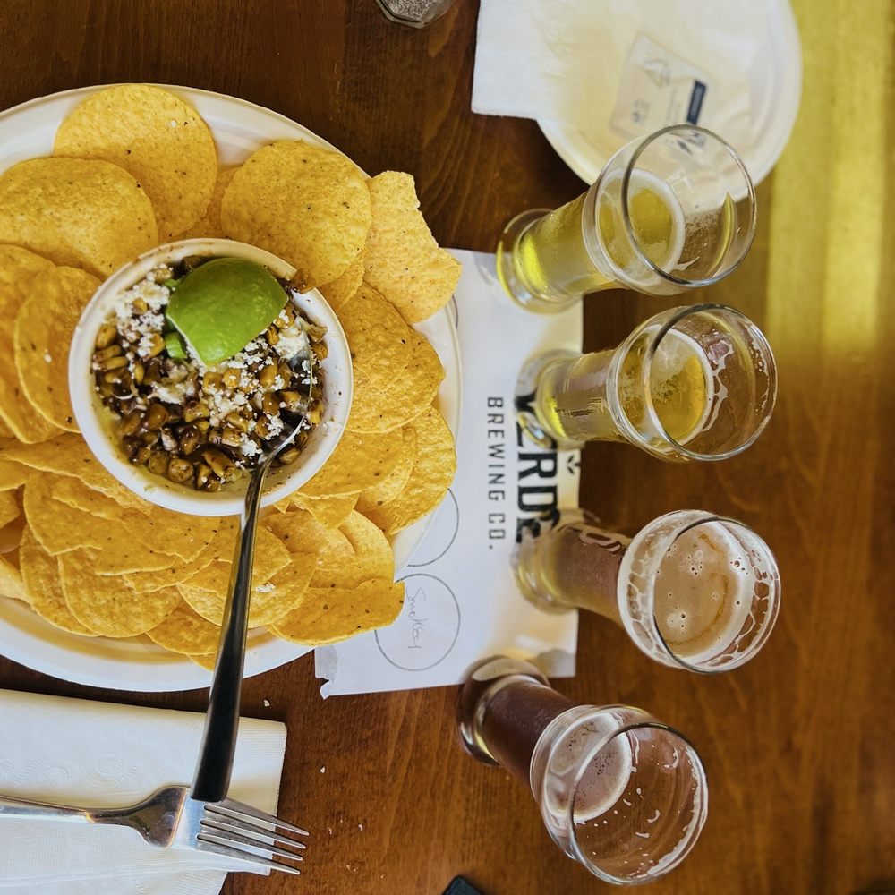 Elote and chips! Really good !