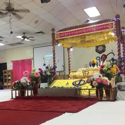 Gurdwara Sahib Sikh Study Circle - Main hall where the prayer happens.