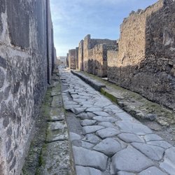 Tours of Pompeii - Streets of Pompeii