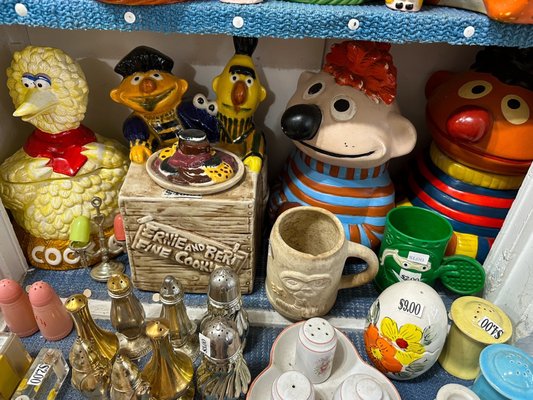 Grannie's Cookie Jars & Ice Cream Parlor by null