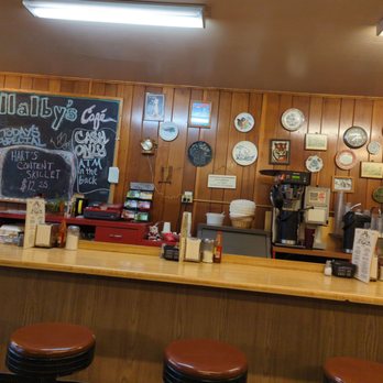 Willalby's Cafe - Main counter and specials board - Breakfast & Brunch Near Me - Madison, Wisconsin