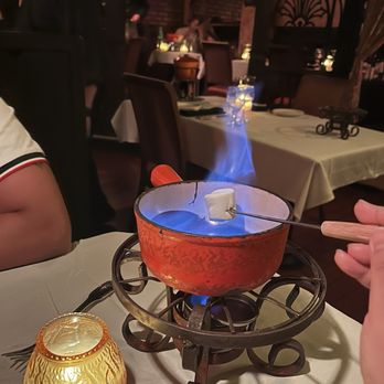Geja's Cafe - Quart of Belgian Chocolate Fondue - Fondue Near Me - Chicago, Illinois