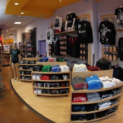 HUSTLER Hollywood