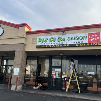 Co Ba Saigon - Vietnamese Near Me - Sacramento, California