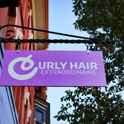Curly Hair Extraordinaire - New sign downtown