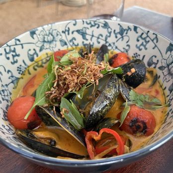 sway thai - Mussel Curry - Thai Near Me - Austin, Texas sway thai - Mussel Curry - Thai Near Me - Austin, Texas
