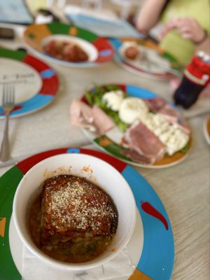 Mangia & Bevi Pizzeria Napoletana by null