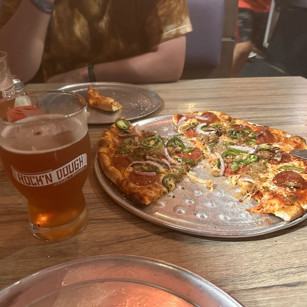 12" USA USA pizza w/ IPA and Oktoberfest beer. 12" USA USA pizza w/ IPA and Oktoberfest beer.