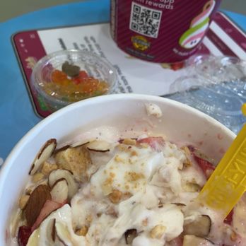 Menchie's Frozen Yogurt - My mix(frozen yogurt cup) - Ice Cream & Frozen Yogurt Near Me - Spring, Texas Menchie's Frozen Yogurt - My mix(frozen yogurt cup) - Ice Cream & Frozen Yogurt Near Me - Spring, Texas