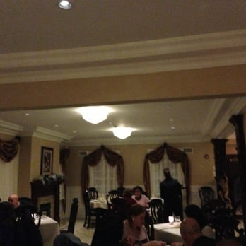Valeria's At Palacio - people sitting at tables - New American Near Me - Goshen, New York Valeria's At Palacio - people sitting at tables - New American Near Me - Goshen, New York