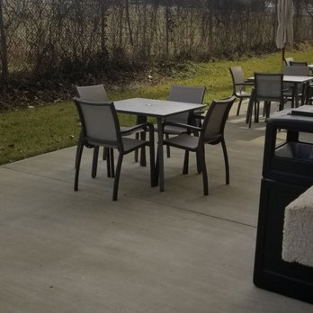 Sleep Inn - Sleep Inn Bowling Green, Kentucky outdoor sitting area. - Hotels Near Me - Bowling Green, Kentucky Sleep Inn - Sleep Inn Bowling Green, Kentucky outdoor sitting area. - Hotels Near Me - Bowling Green, Kentucky