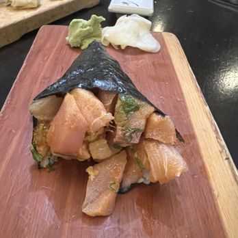 Sushi House - Spicy hamachi - Sushi Bars Near Me - Alameda, California