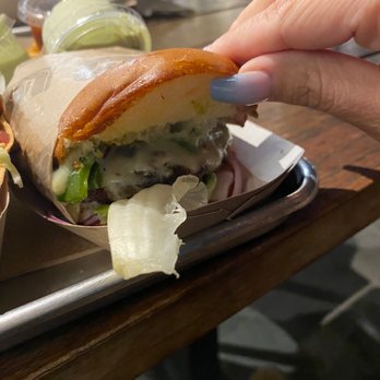 Gotts Roadside - Pablo cheese burger - Burgers Near Me - Napa, California Gotts Roadside - Pablo cheese burger - Burgers Near Me - Napa, California