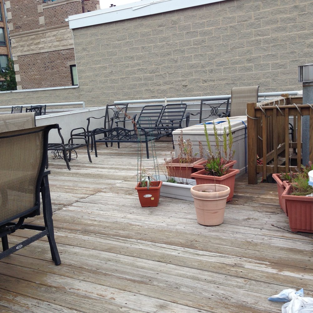 Chicago Custom Remodeling - Deck before reno - General Contractors Near Me - Chicago, Illinois Chicago Custom Remodeling - Deck before reno - General Contractors Near Me - Chicago, Illinois