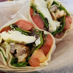 Mozzarella Caprese Wrap