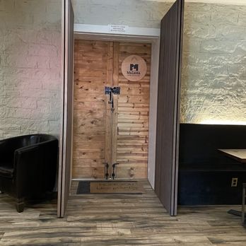 Mandola's Italian - Entrance hall to restrooms - Italian Near Me - Bee Cave, Texas