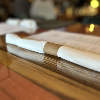 Oliver's Corner Bistro - Beautiful interior - Sandwiches Near Me - Macon, Georgia