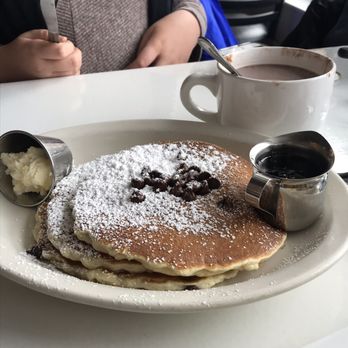 Zisters - Breakfast & Brunch Near Me - Elm Grove, Wisconsin Zisters - Breakfast & Brunch Near Me - Elm Grove, Wisconsin