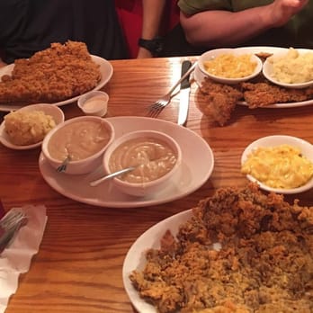 Goodson's Café - American Near Me - Tomball, Texas