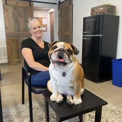 Innerchi Wellness Center - Office manger Christina and Sunny