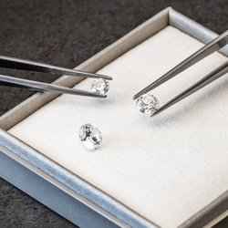 Spence Diamonds - Artisan Created Diamonds