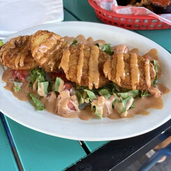 Hog Island Fish Camp - Fried green tomatoes and the fried clam basket. - Seafood Near Me - Dunedin, Florida