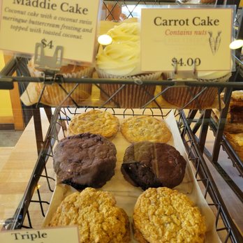 Pine Street Bakery - Bakeries Near Me - Hood River, Oregon