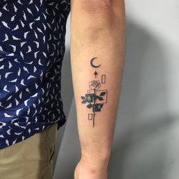 Ask for Joseph! Great tattoo artist and has some pretty cool life stories to offer Ask for Joseph! Great tattoo artist and has some pretty cool life stories to offer