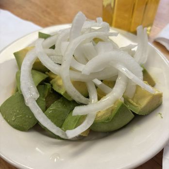 El Artesano Restaurant - Avocado - Cuban Near Me - Union City, New Jersey El Artesano Restaurant - Avocado - Cuban Near Me - Union City, New Jersey