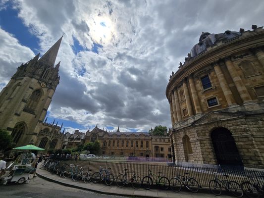 Radcliffe Camera by null