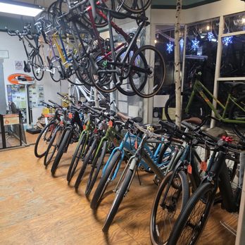 Peak Mountain Bike Pro - A great selection of bicycles from entry level to advanced high end brands! - Bikes Near Me - Little Neck, New York Peak Mountain Bike Pro - A great selection of bicycles from entry level to advanced high end brands! - Bikes Near Me - Little Neck, New York