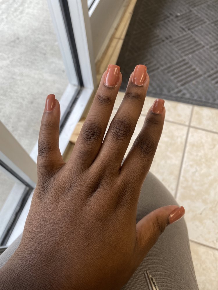 FIVE STAR NAILS BY HIEU Updated October 2024 817 N Madison Blvd