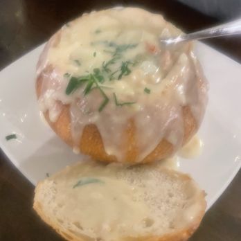 M Restaurant - Very good clam chowder - Italian Near Me - Avalon, California M Restaurant - Very good clam chowder - Italian Near Me - Avalon, California