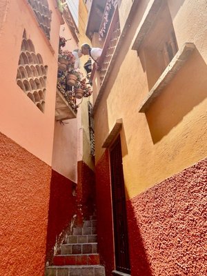 Callejón del Beso by null