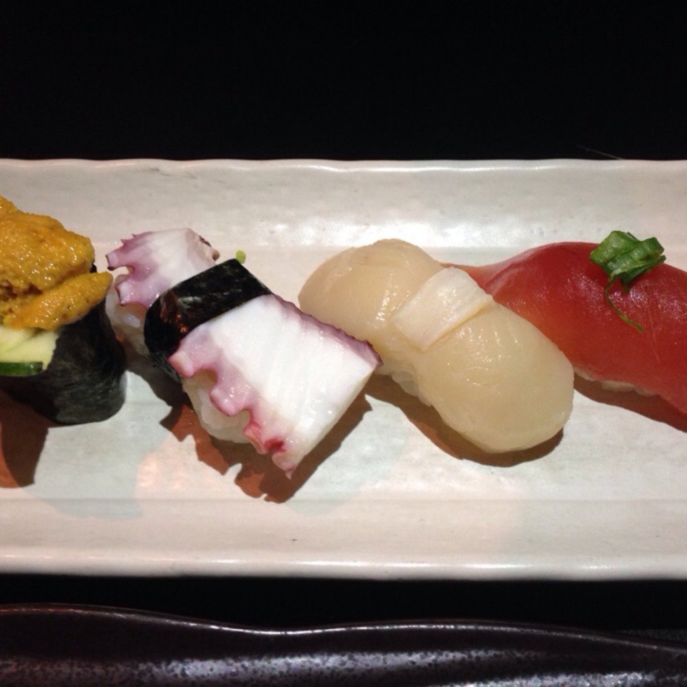 Manzo Japanese Itamae - Nigiri - Japanese Near Me - Richmond, British Columbia