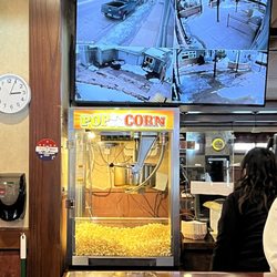 Obb's Sports Bar & Grill - Free Popcorn