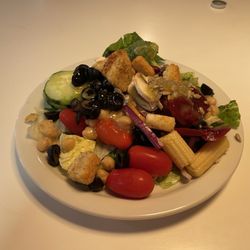 Round Table Pizza