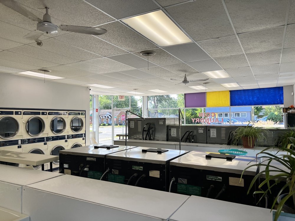 WASH, DRY, FOLD, REPEAT COIN LAUNDRY Updated October 2024 30 Photos