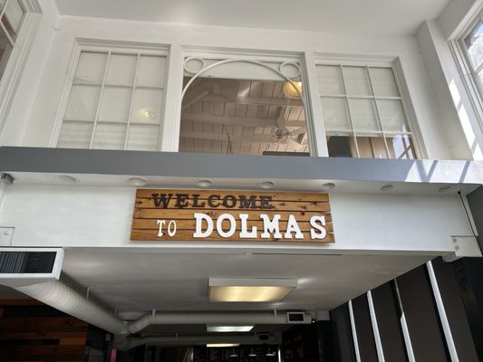 Dolma Deejis Deli by null