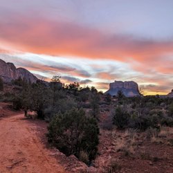 Little Horse Trail - Instagram: @telephonesmoothie