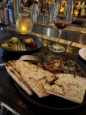 Restaurant Méchant Boeuf by null