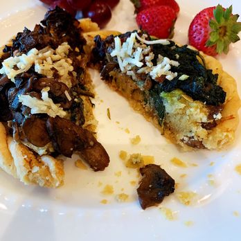 The Coffee Class - SPINACH & MUSHROOM SAVORY TART -- super flaky crust and flavorful! I opted for the vegan version - Coffee & Tea Near Me - Las Vegas, Nevada